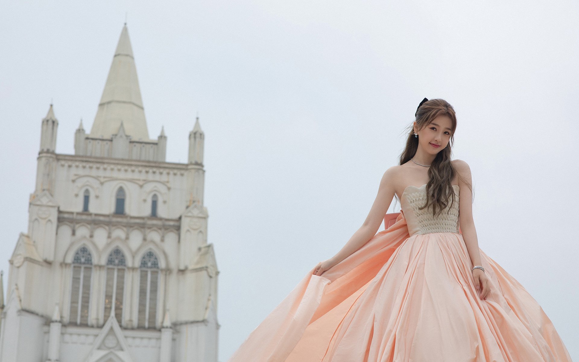 中国篮球如何利用新媒体提升篮球运动的传播力，篮球媒体人